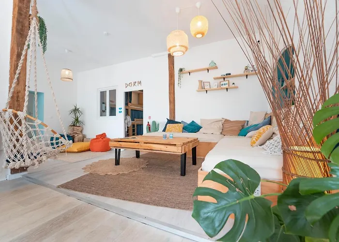 Garden - Utopy Хостел Біарріц